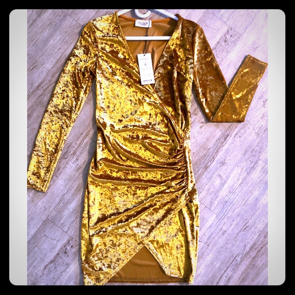 Women’s Gold Velvet rushed dress